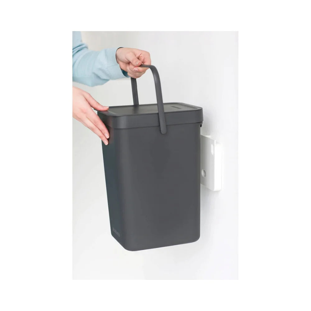 Brabantia｜Sort & Go Waste Bin 掛牆式手提回收垃圾桶 12L｜塑膠內桶｜4款顏色