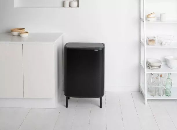 Brabantia｜Bo Touch Bin HI 高腳長形彈蓋桶 60L｜Matt Black啞黑