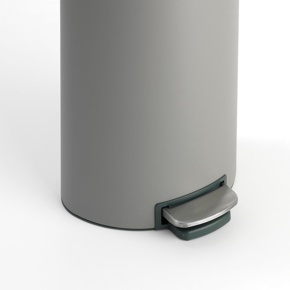 Brabantia｜Pedal Bin Flatback+ Silent Semi-circular Flat Back Pedal Bucket 30L｜2 colors