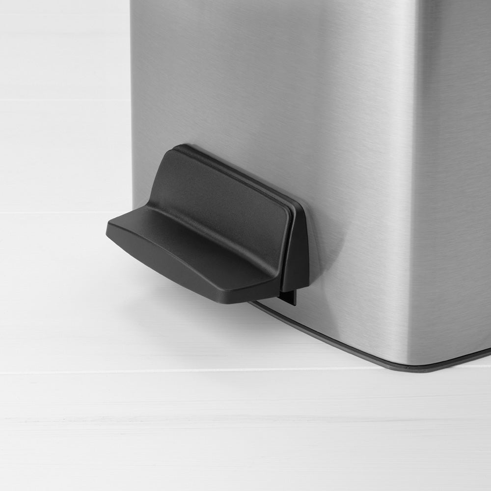 Brabantia｜Rectangular Fingerprint Proof Pedal Bin Silent 靜音方形腳踏桶 25L｜塑膠內桶｜無印砂鋼