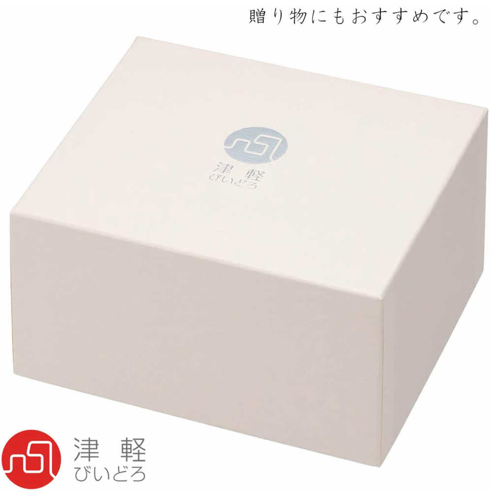 Made in Japan, Tsugaru Koko｜Handmade Sakura Fukiyuki sake jug and a pair of sake cups｜Gift box set